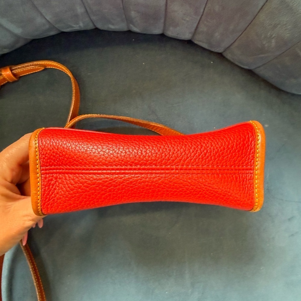 Vintage Dooney & Bourke Red AWL Mini Crossbody Bag British Tan USA - Picture 4 of 9